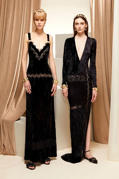 Look 25